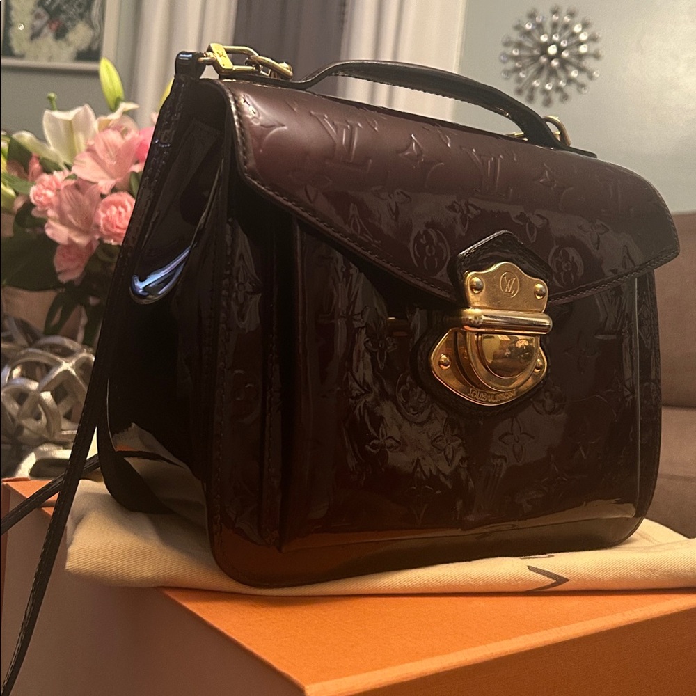 Louis Vuitton Vernis Miranda In Rouge Fauviste bag - Picture 4 of 17